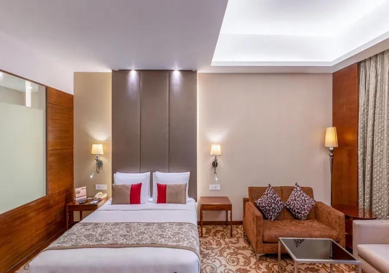 Hotel O Cean Suites Near Igi Airport New Delhi Ngoại thất bức ảnh